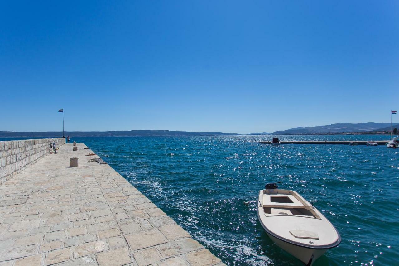 Apartment Marija 2 Near Split Kastela Exterior photo