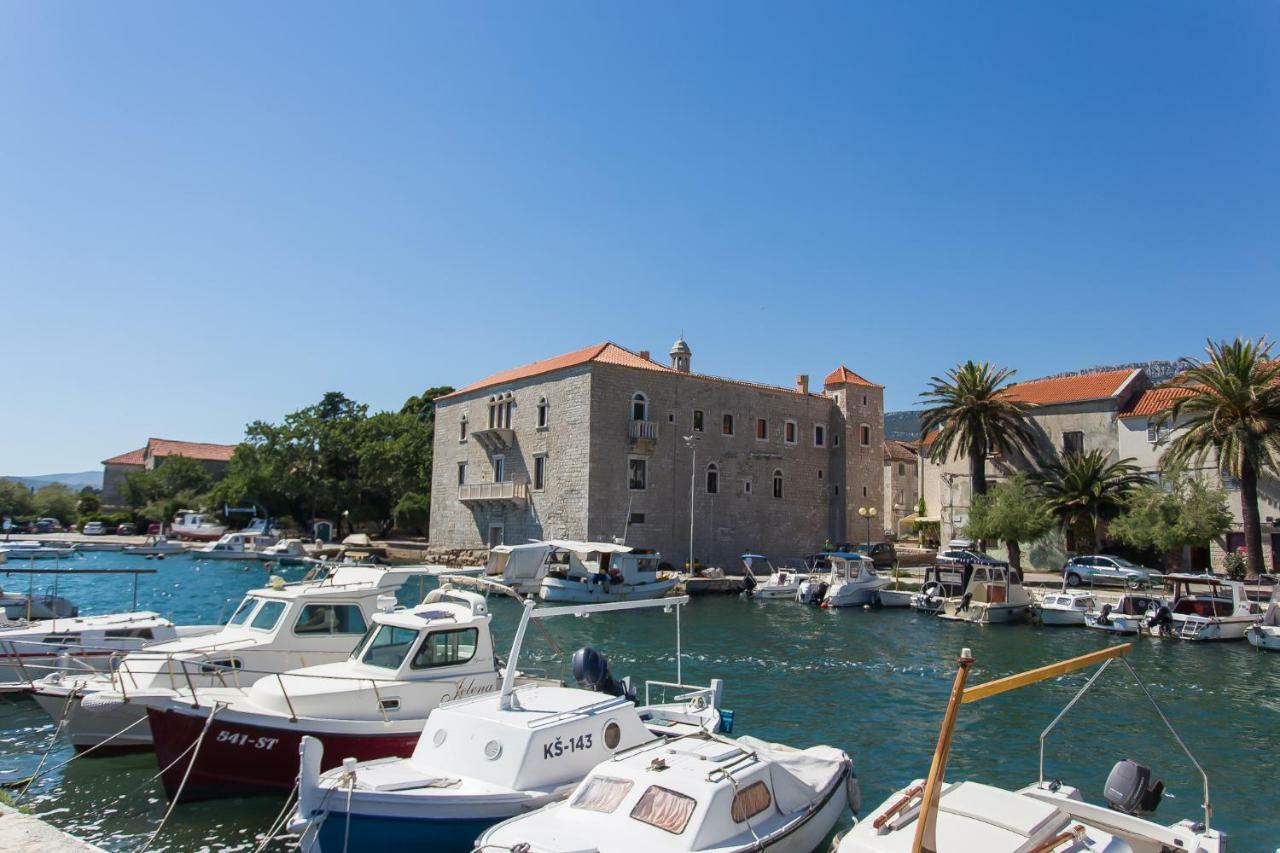Apartment Marija 2 Near Split Kastela Exterior photo